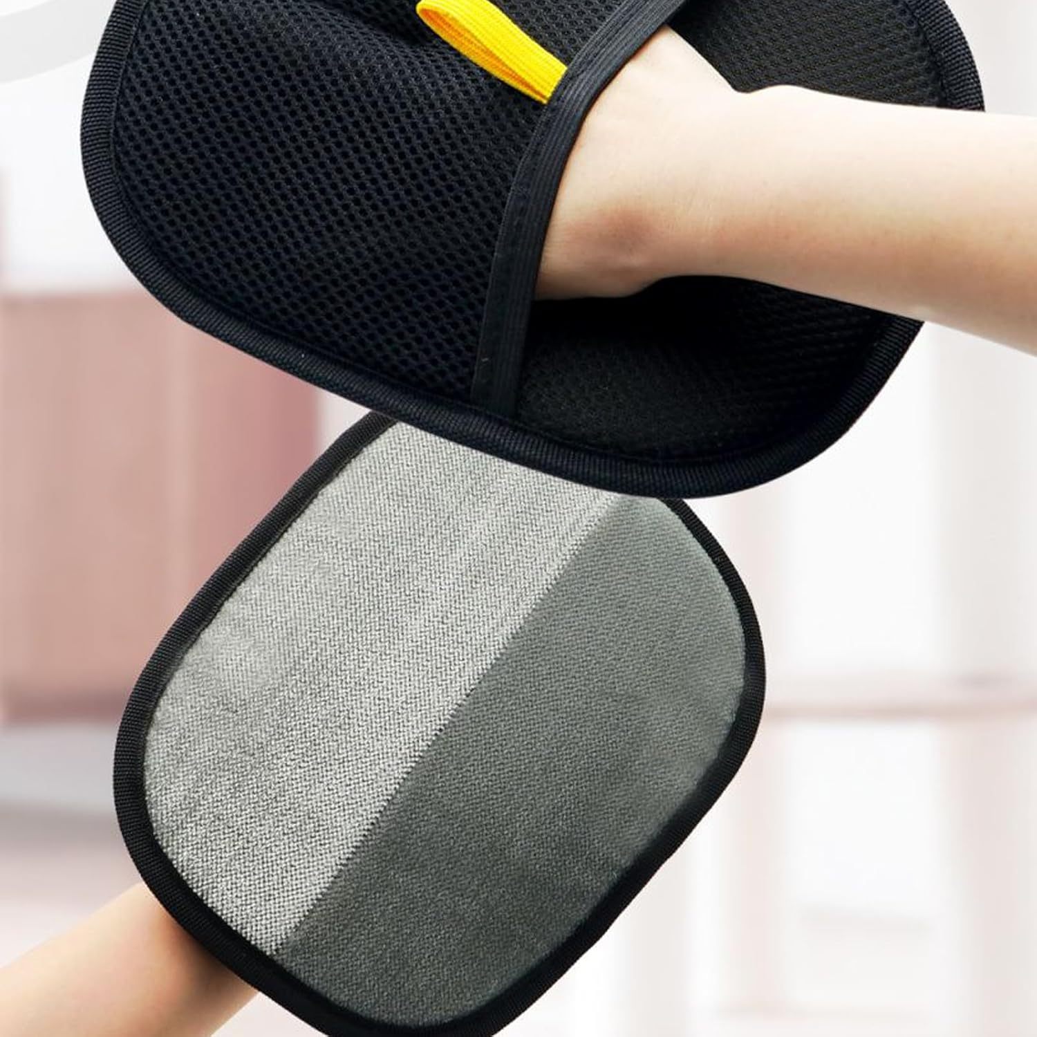Two-Way Pet Grooming Glove